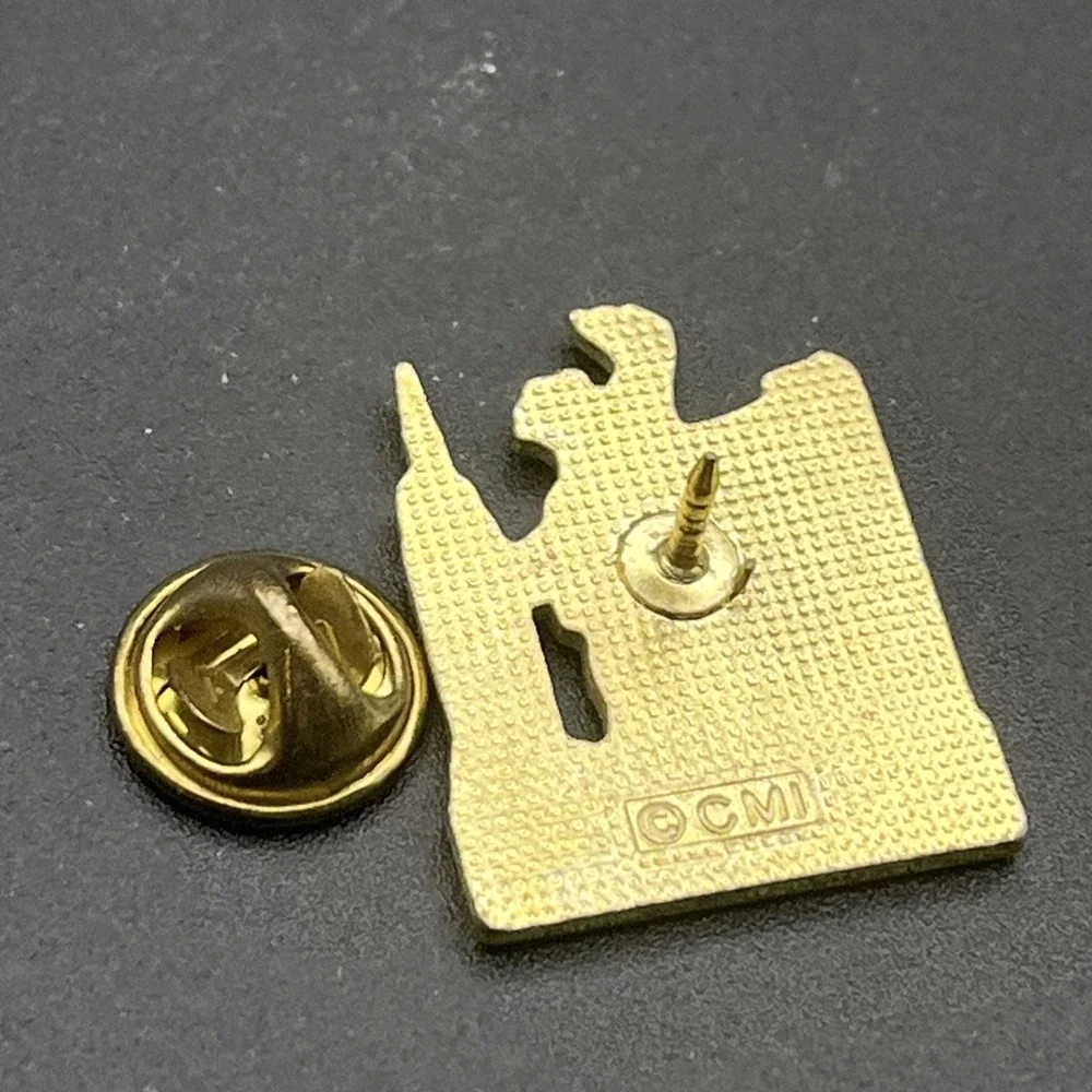 New York City‎ Statue Of Liberty Empire State Building Twin Towers Lapel Hat Pin